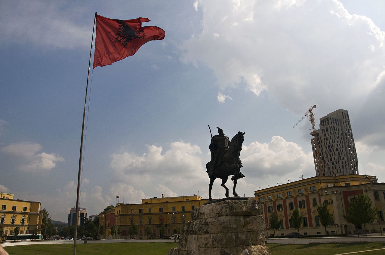 Tirana_panorama_2016