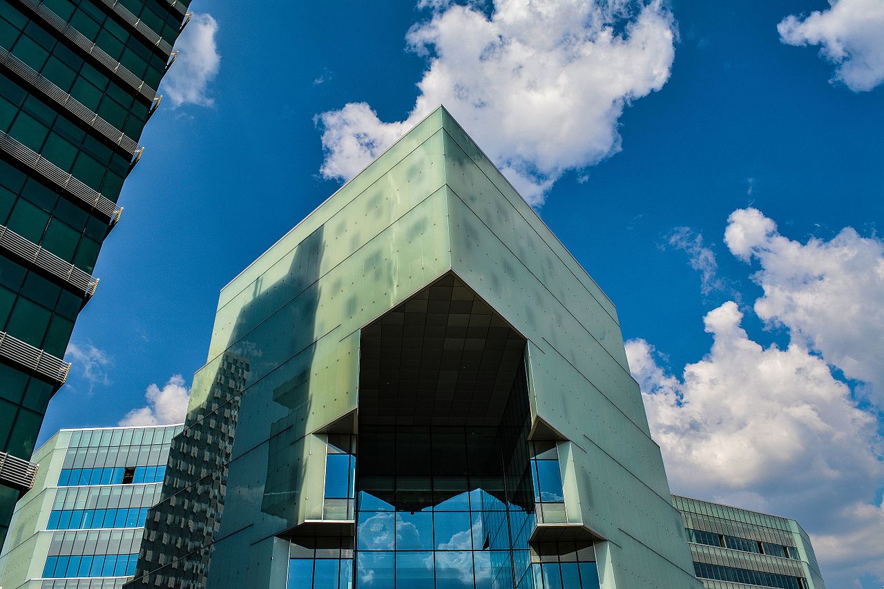 Toptani_Shopping_Mall_Tirana_2016